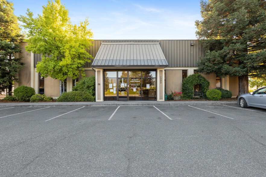 Primary Photo Of 1240 Airport Park Blvd, Ukiah Storefront Retail Office For Sale