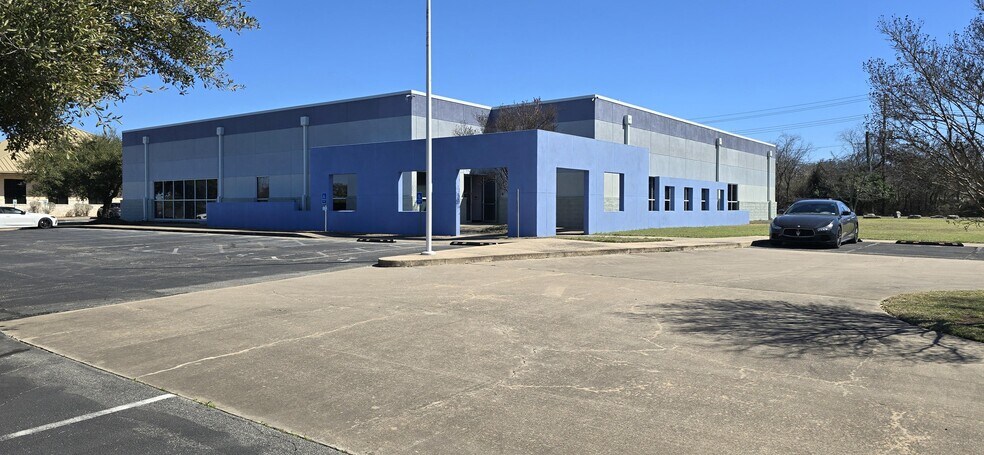 Primary Photo Of 4 Sierra Way St, Georgetown Light Distribution For Sale