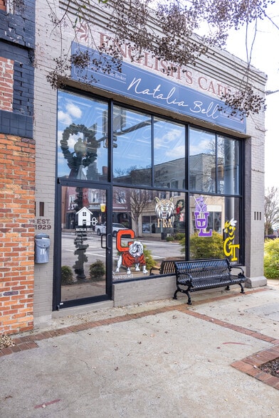 More Photos Of 119 W Gordon St, Thomaston Storefront Retail Office For Sale