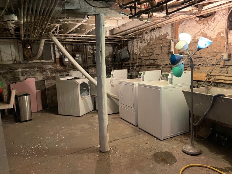 More Photos Of 101 Comstock Ave, Syracuse Apartments For Sale