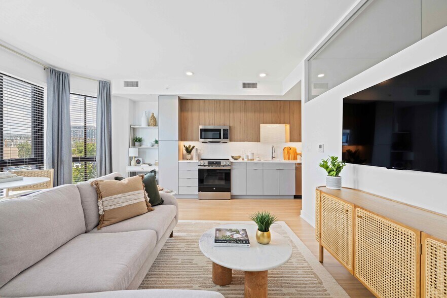 More Photos Of 2000 2nd St SW, Washington Apartments For Lease