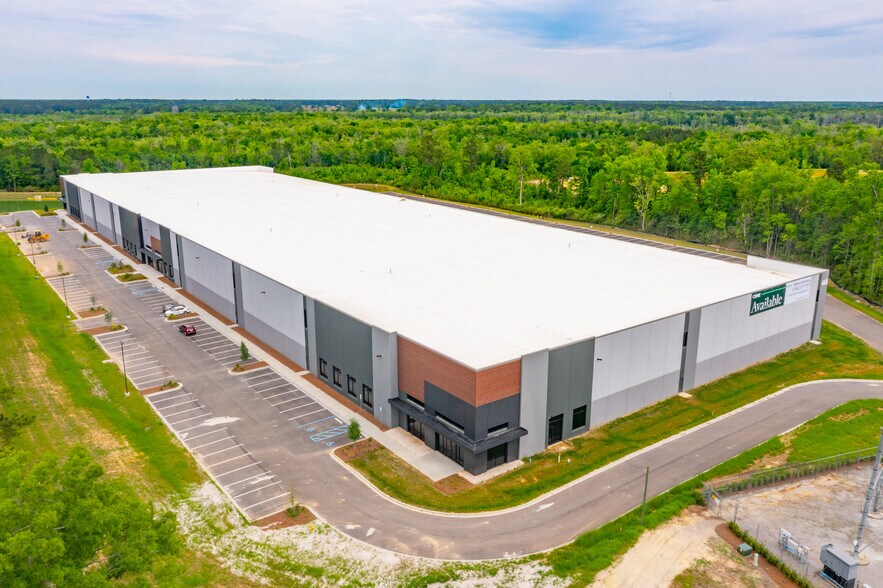 More Photos Of 420 Strathmore Rd, Summerville Unknown For Lease