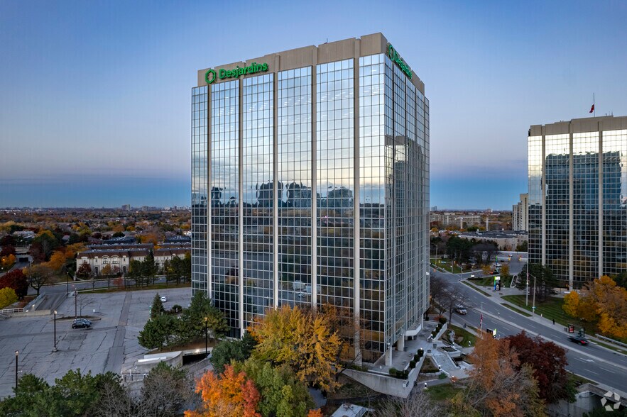 More Photos Of 1 Robert Speck Pky, Mississauga Unknown For Sale