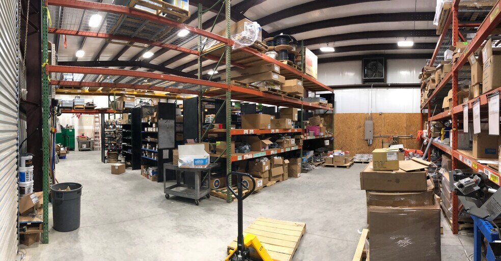 More Photos Of 164 Bobby Boss Dr, Loganville Warehouse For Lease