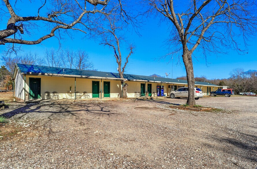 5347 Shay Rd, Kingston, OK 73439 Motel For Sale