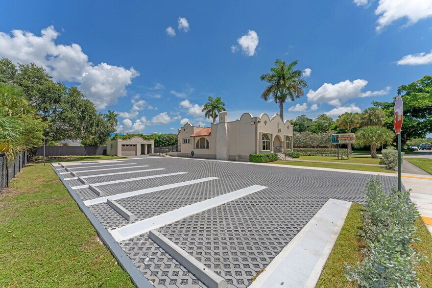 More Photos Of 97 NE 15th St, Homestead Coworking Space