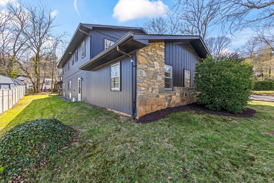 More Photos Of 71 Maple St, Clyde Apartments For Sale