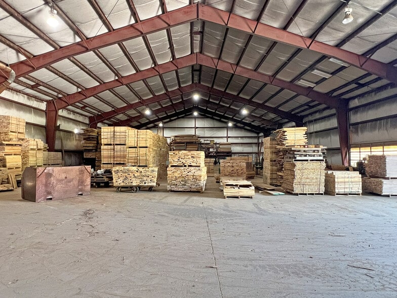 More Photos Of 9711 Perry Hwy, Waterford Warehouse For Sale