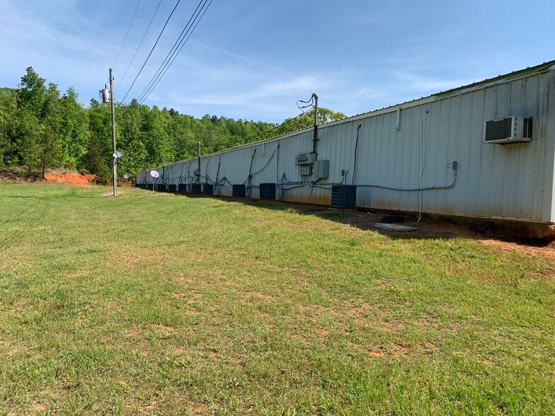 More Photos Of 1900 Old Shocco Rd, Talladega Apartments For Sale