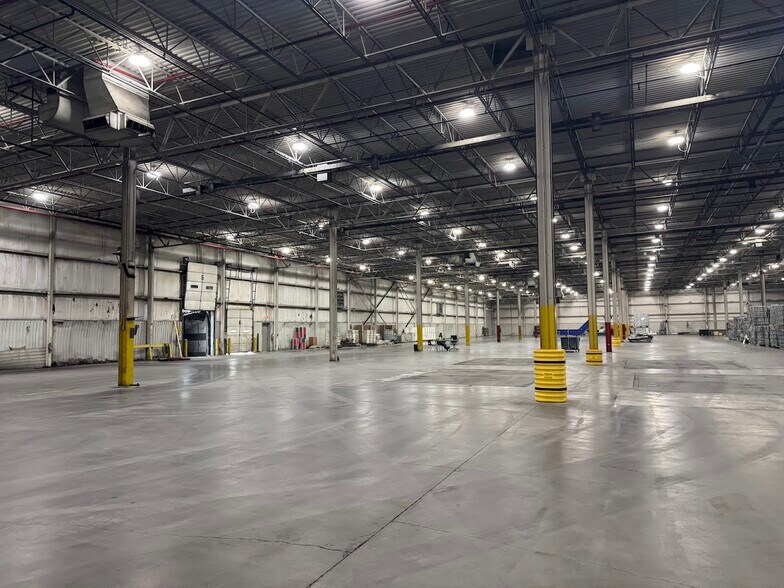 More Photos Of 188 Earl Davis Dr, Russellville Manufacturing For Lease