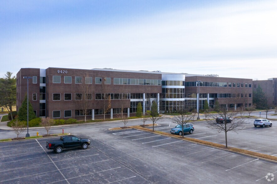 More Photos Of 9410 Bunsen Pky, Louisville Unknown For Lease