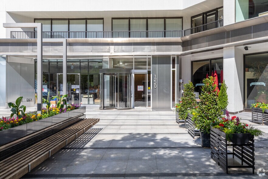 More Photos Of 1220 19th St NW, Washington Office For Lease