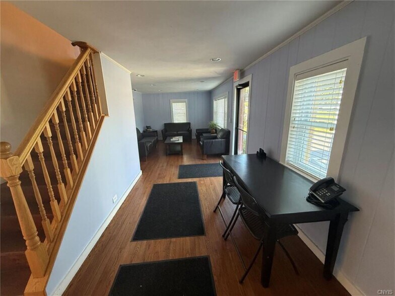 More Photos Of 5998 State Route 31, Cicero Freestanding For Sale