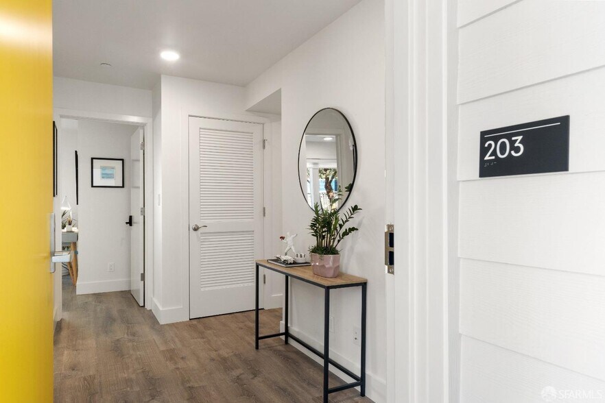 More Photos Of 4326 Irving St, San Francisco Apartments For Sale