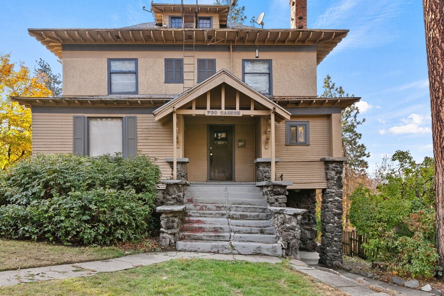 More Photos Of 2002 W 8th Ave, Spokane Multifamily For Sale