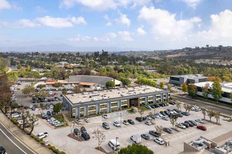 More Photos Of 30011 Ivy Glenn Dr, Laguna Niguel Loft Creative Space For Lease