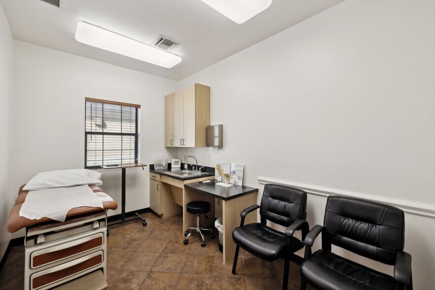More Photos Of 2128 Babcock Rd, San Antonio Medical For Sale