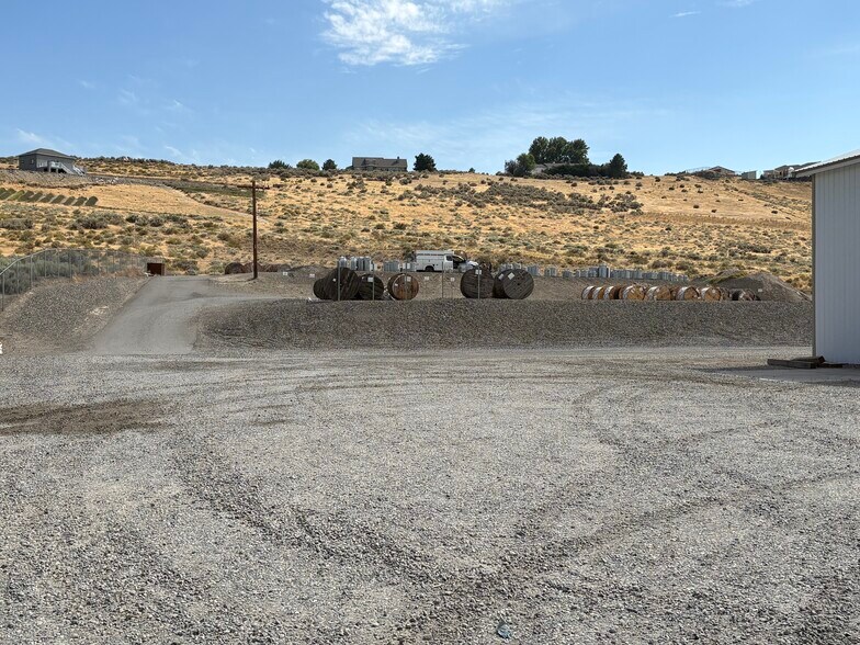 More Photos Of 6095 W Van Giesen St, West Richland Industrial For Sale