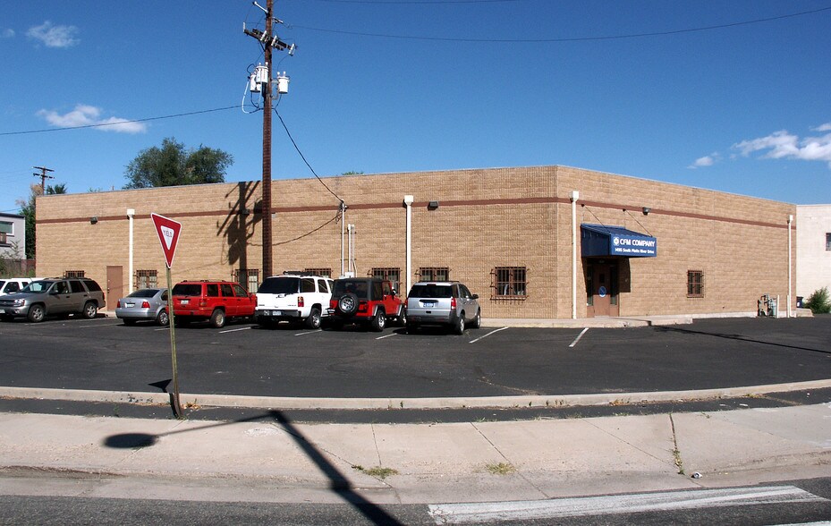 More Photos Of 1495 S Platte River Dr, Denver Manufacturing For Sale