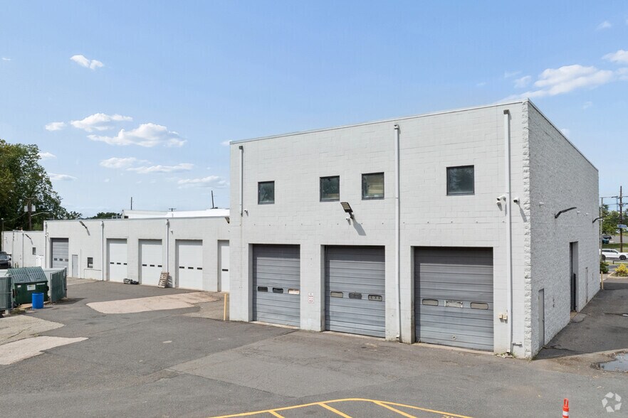 More Photos Of 538 Route 38 E, Maple Shade Township Auto Dealership For Lease
