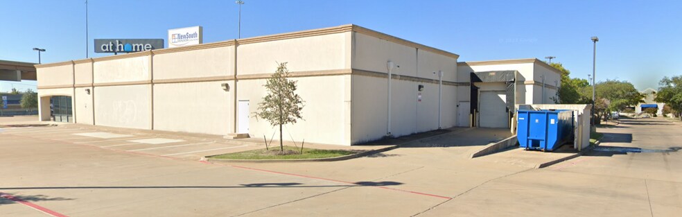 More Photos Of 8633 Airport Fwy, North Richland Hills Freestanding For Lease