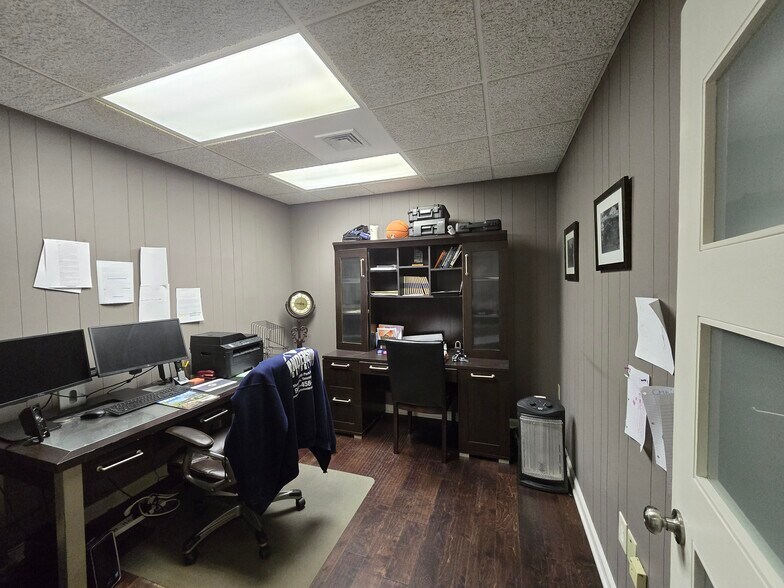 More Photos Of 3212 Jean Dr, Memphis Warehouse For Sale
