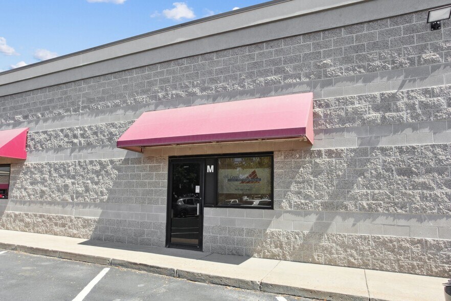 More Photos Of 1822 Skyway Dr, Longmont Light Manufacturing For Lease