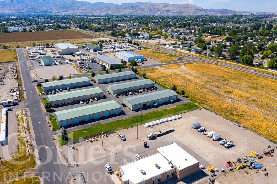 Primary Photo Of 180 Southside Way, Chubbuck Warehouse For Sale