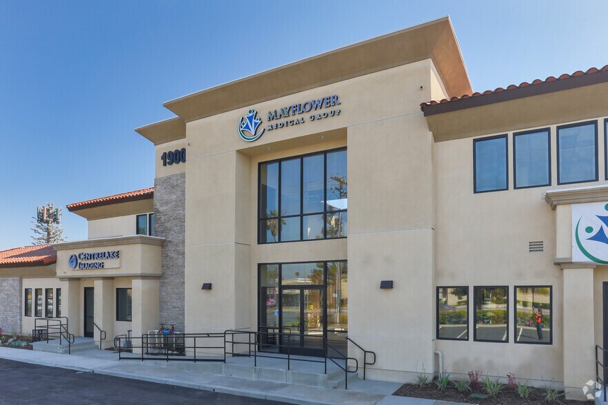 More Photos Of 1900 E La Palma Ave, Anaheim Medical For Lease