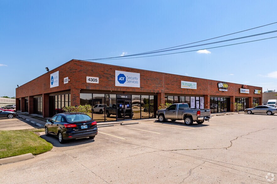 More Photos Of 4305 S Mingo Rd, Tulsa Unknown For Lease