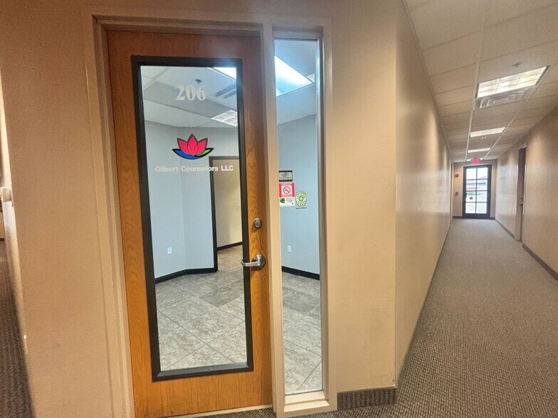 More Photos Of 1425 W Elliot Rd, Gilbert Medical For Sale