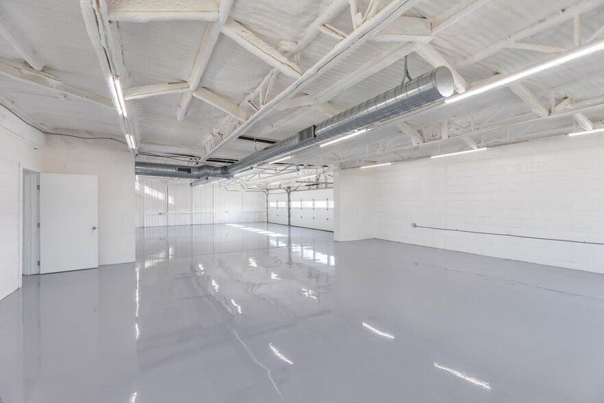 More Photos Of 769 Arnold Blvd, Abilene Flex For Sale