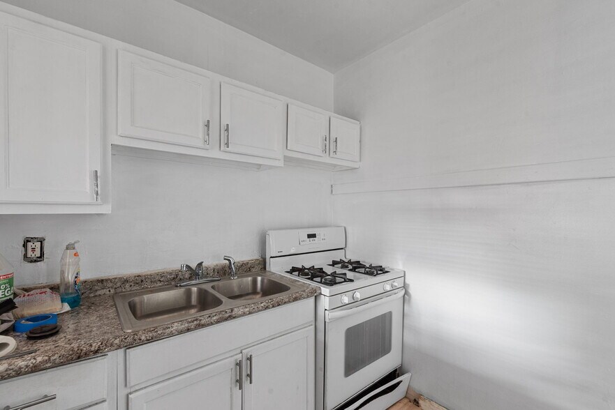 More Photos Of 5000 Virginia Ave, Saint Louis Apartments For Sale