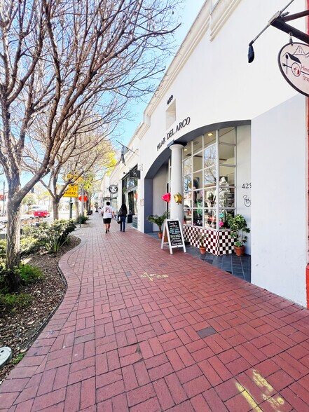 Primary Photo Of 429 State St, Santa Barbara Storefront For Sale