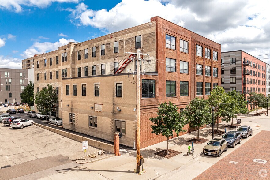 More Photos Of 900 N 3rd St, Minneapolis Apartments For Lease