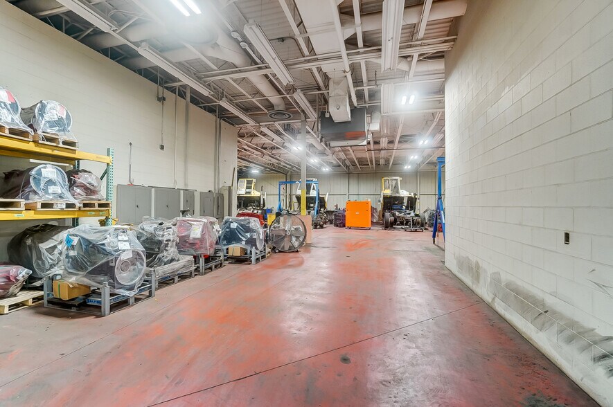 More Photos Of 2025 E 4th St, Lima Light Manufacturing For Lease