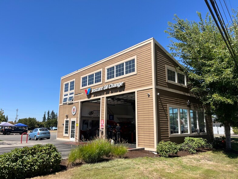 More Photos Of 901 N 2nd St, Silverton Auto Repair For Sale