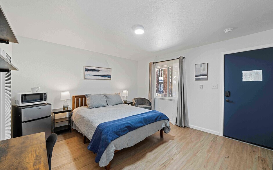 More Photos Of 3918 Pioneer Trl, South Lake Tahoe Hotel For Sale