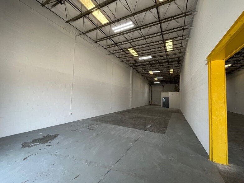 More Photos Of 963 N Burnt Hickory Rd, Douglasville Unknown For Lease