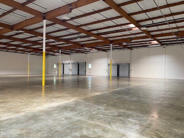 More Photos Of 737 W Artesia Blvd, Compton Warehouse For Lease