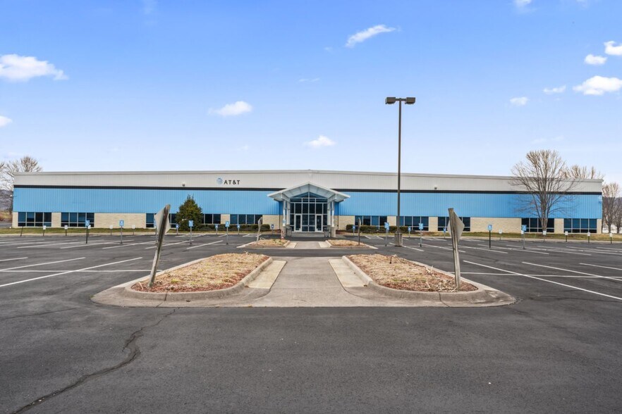 More Photos Of 978 Regional Park Rd, Lebanon Medical For Sale