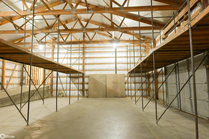 More Photos Of 1130 Broadway St, West Burlington Industrial For Lease