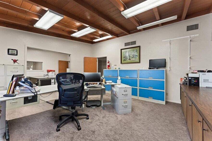More Photos Of 5407 Andrews Hwy, Odessa Industrial For Sale