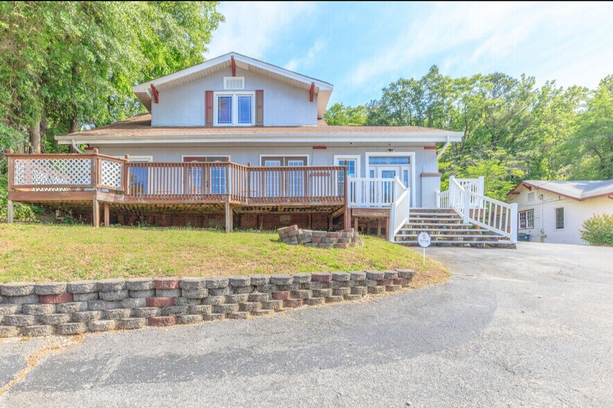 Primary Photo Of 3709 Brainerd Rd, Chattanooga Office For Sale