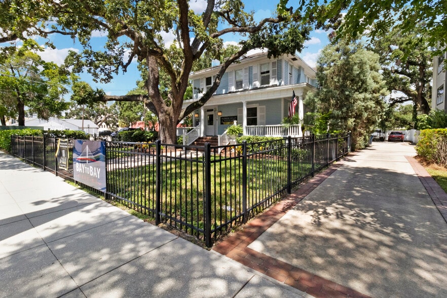 More Photos Of 326 S Hyde Park Ave, Tampa Office Residential For Sale