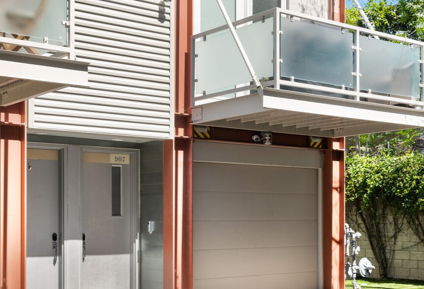 More Photos Of 3450 Cahuenga Blvd W, Los Angeles Office Residential For Lease