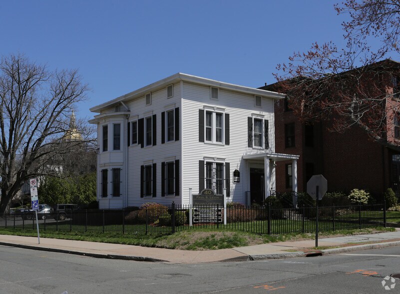 More Photos Of 40 Russ St, Hartford Unknown For Lease