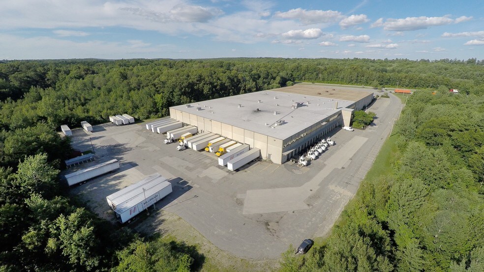 Primary Photo Of 88 Huntoon Memorial Hwy, Leicester Distribution For Lease