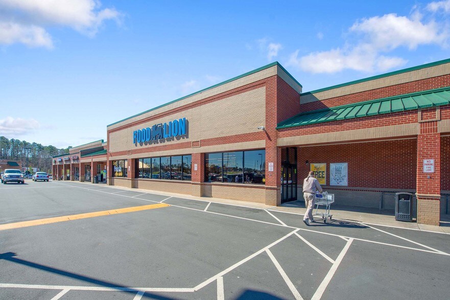 Primary Photo Of 2224-2274 Jefferson Davis Hwy, Sanford Storefront For Lease