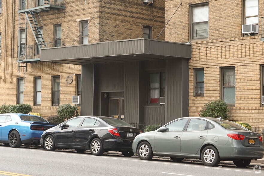 More Photos Of 8020 4th Ave, Brooklyn Apartments For Lease